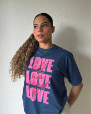 Camiseta estampada All We Need Is Love – Azul cobalto - Imagen 2